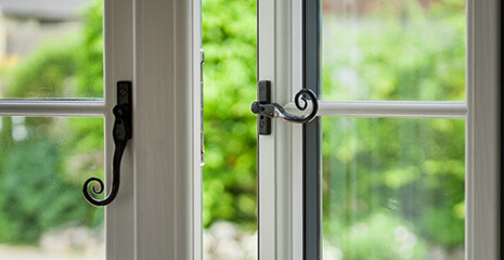 Residence 9 monkey tail handles