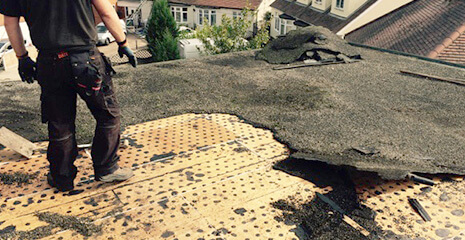 Rubber roof installation